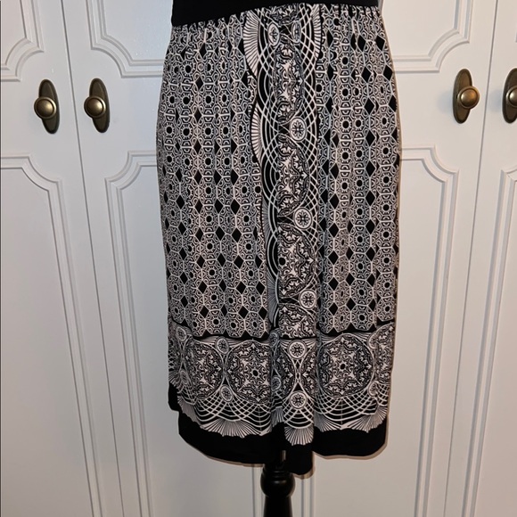 New York & Company Black and White Print Dress, Size: Large - Picture 4 of 14